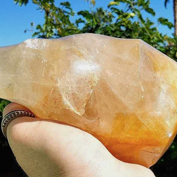 XL Extra Gorgeous Golden Healer Flame - Picture 12 of 17